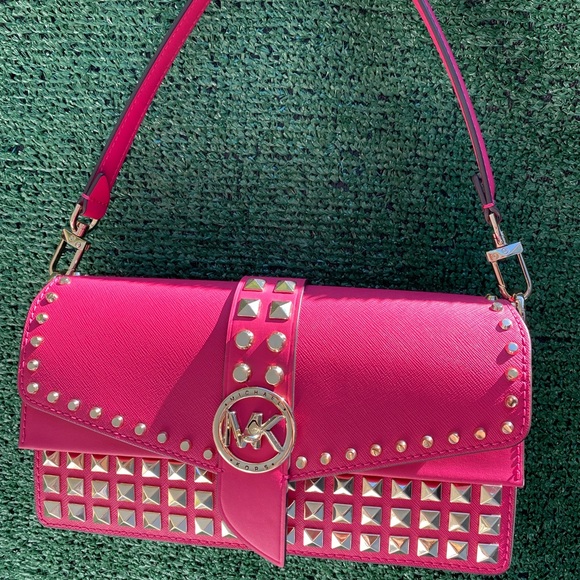 Michael Kors Greenwich Studded Leather convertable bag - Picture 2 of 11